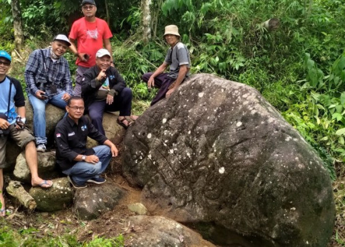 Situs Megalitik HW Vonk di Kaki Bukit Barisan Belum Tersentuh Tangan, Berikut Penampakannya