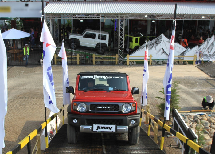 Suzuki Sukses Buat Pengunjung Terpesona di IIMS 2024 dengan hadirkan Jimny 5-door
