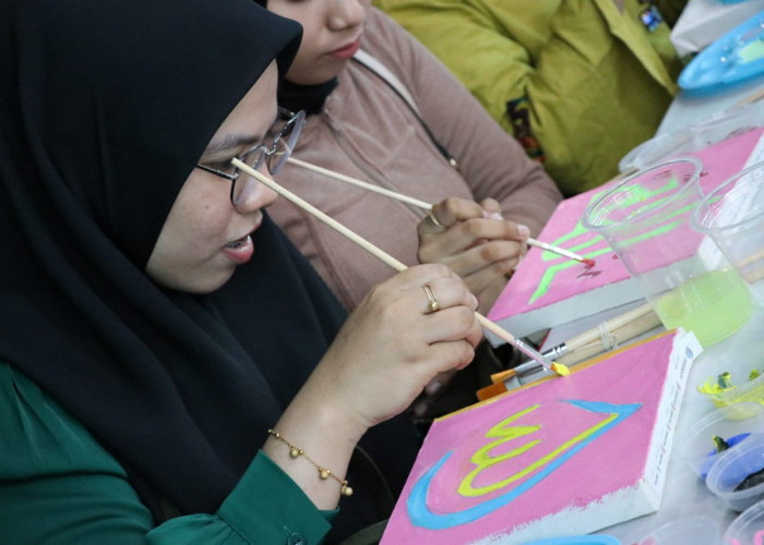 FIFGROUP Selenggarakan Kompetisi Elegansi dan Kreativitas Karya Kaligrafi di F8 Makassar