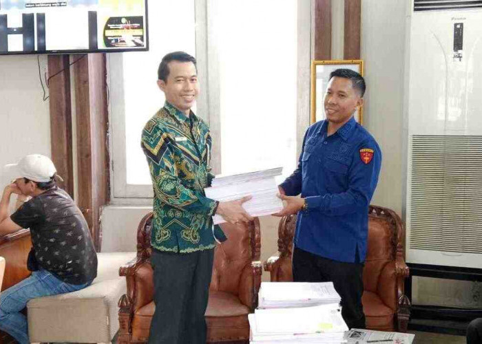 Kejari Palembang Limpahkan Berkas 3 Tersangka Korupsi Distribusi Semen  Rp74,3 Miliar