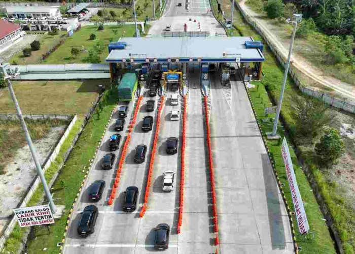 Ramai Banget! Tol Hutama Karya Dipadati Ratusan Ribu Kendaraan Tiap Hari, Ini Angkanya