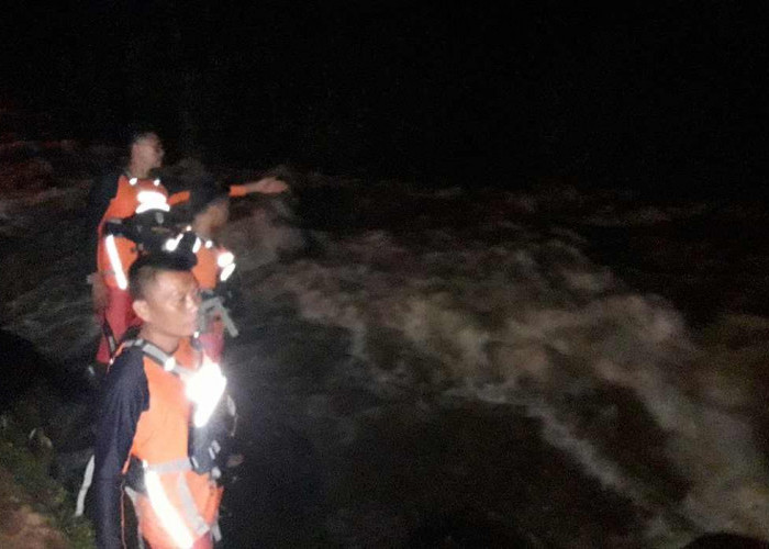 Pasutri Warga Bengkulu Masuk Jurang di Lahat, Basarnas Sumsel Kerahkan Tim Rescue