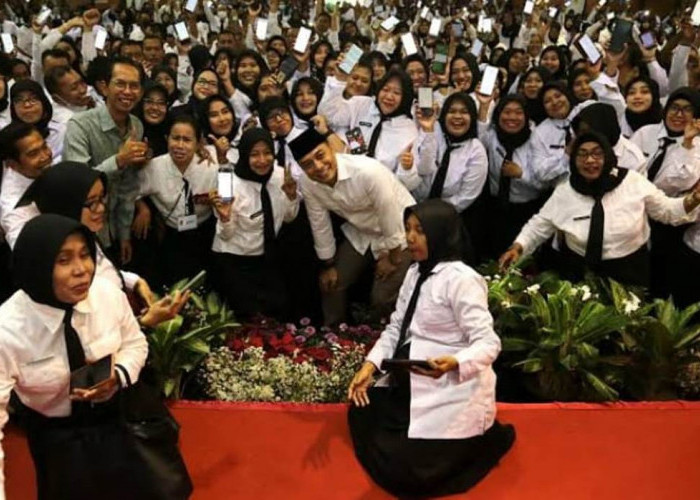 Guru ASN dan Honorer Bakal Terima Gaji Tambahan, Segini Nominalnya Setiap Golongan