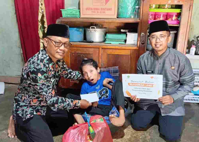Sambut Muharram 1448 H , KUA Madang Suku II Salurkan 30 Bingkisan untuk Anak Yatim dan Disabilitas