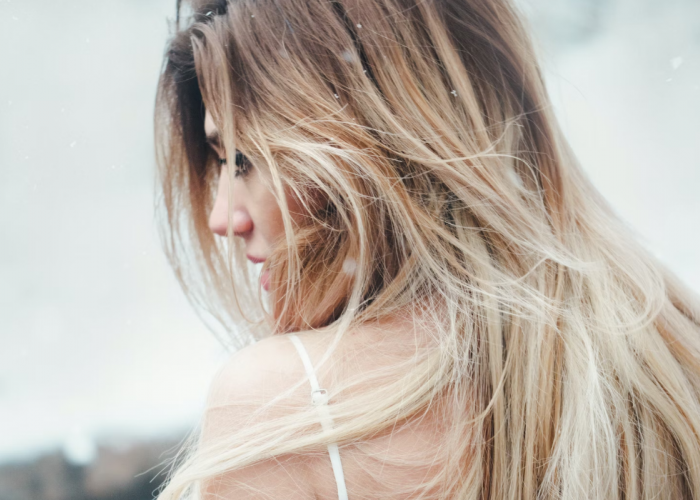 5 Cara Alami Meluruskan Rambut, Hasilnya Langsung Terlihat dalam Seminggu 