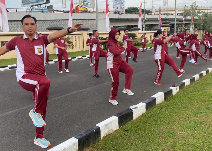 Jaga Kesehatan Serta Kebugaran Tubuh Personel Polda Sumsel Rutin Laksanakan Olahraga Bersama