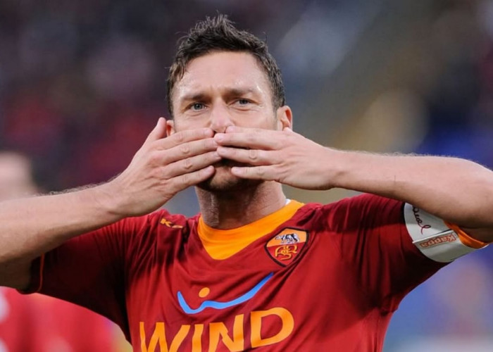 Roma Akan Membawa Sang Legenda Francesco Totti Kembali