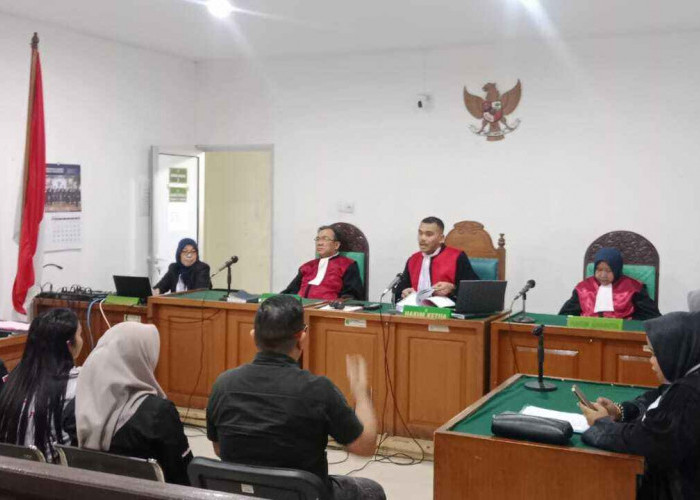 Transaksi Motor Sah, Uangnya Hilang? Hakim Bedah Dugaan Penggelapan Rp882 Juta