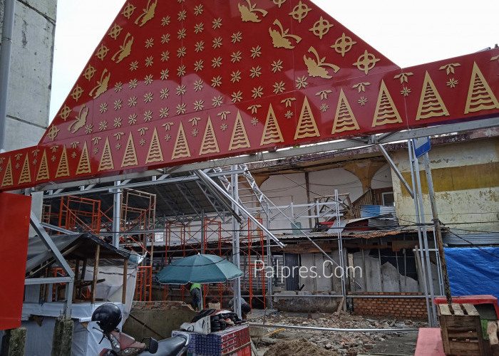 Desain wajah depan Revitalisasi Pasar Cinde, Palembang, Sumatera Selatan menggambarkan Tanjak Palembang menjadi pemandangan yang baru dan indah pada perbaikan Pasar Cinde, Rabu ( 4/1 ). Foto : Alhadi Farid / Palpres. Com