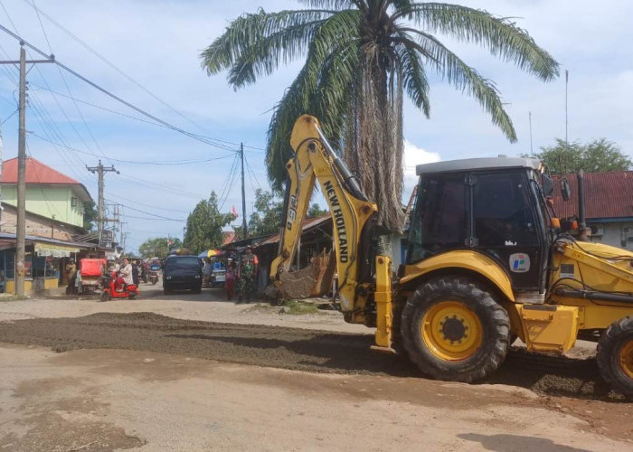 Akses Jalan Warga Rusak, Pertamina EP Pangkalan Susu Gerak Cepat Langsung Perbaiki