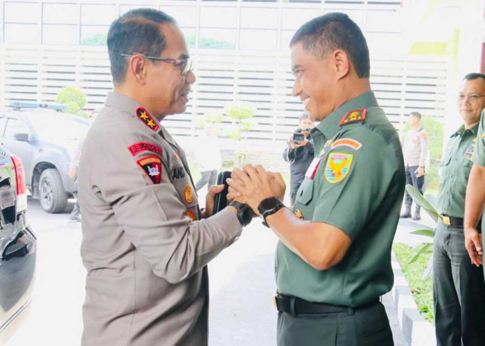 Kunjungi Rekan Seangkatan, Kapolda Sumsel dan Pangdam II Sriwijaya Sepakat Kuatkan Sinergitas TNI Polri