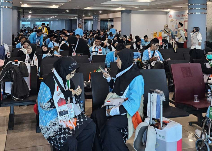 Kloter 7 Lepas Landas! 441 Jemaah Calon Haji Bangka Belitung Resmi Berangkat via Bandara SMB II Palembang