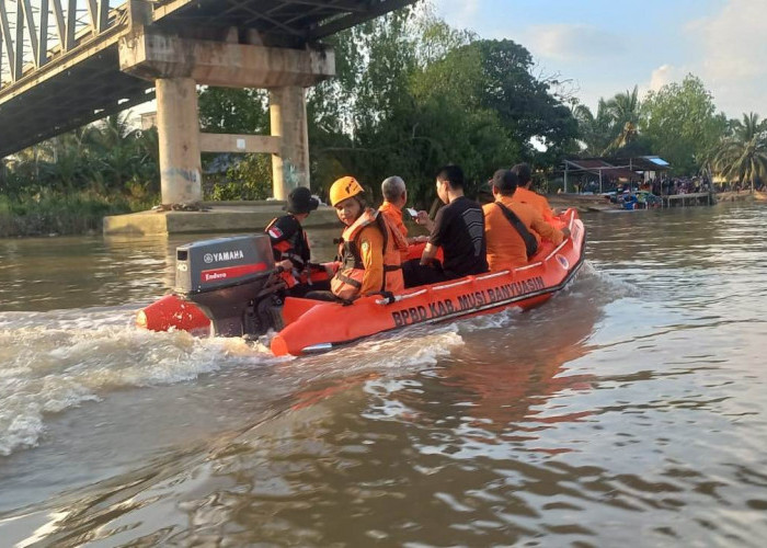 Hari Kedua, Radius Pencarian 2 Warga Hilang Akibat Jembatan Lalan Ambruk Diperpanjang Hingga 1,5 Km