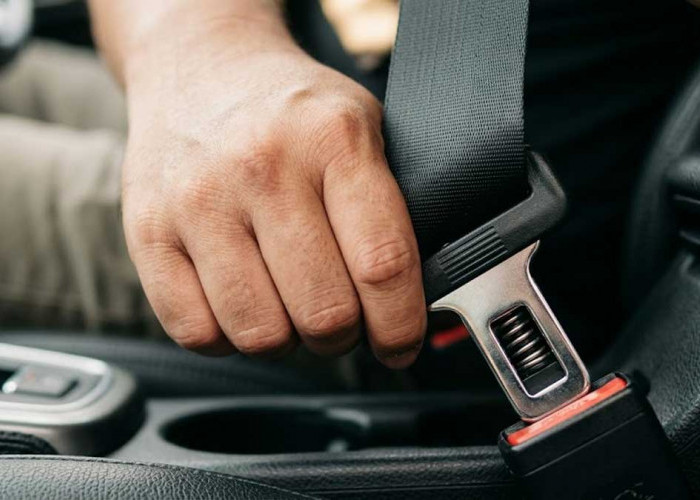 Cukup 3 Detik! Tips Menggunakan Safety Belt yang Benar untuk Mencegah Cedera Fatal