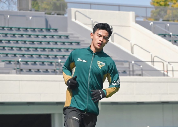 Dapat Kesempatan Debut di J2 League, Pratama Arhan Malah Bikin Pelatih Tokyo Verdy Kecewa Berat