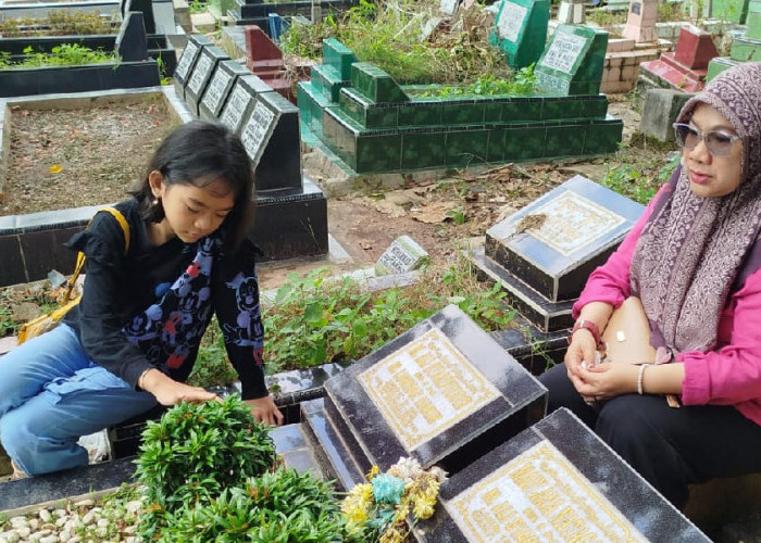 Bulan Suci Sebentar lagi, TPU Kamboja Dipenuhi Peziarah 