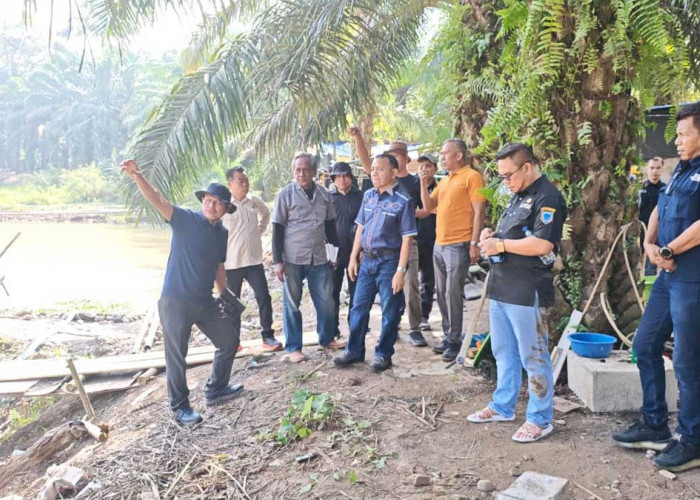 Gercep Pantau Proyek Ketahanan Pangan, Sekda Lahat Turun Langsung Tinjau Pembangunan Tebat Danau Karet