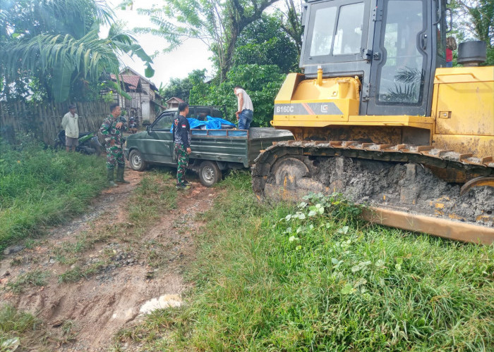 Bulldozer Tiba di Titik Nol, Siap Ratakan Jalan 2,5 KM