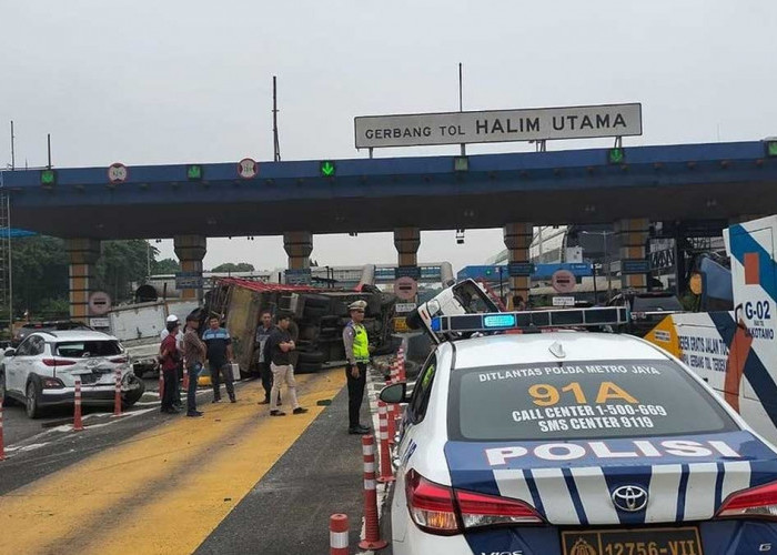 Kecelakaan Beruntun di Gerbang Tol Halim Utama Libatkan 7 Mobil, Tak Ada Korban Jiwa