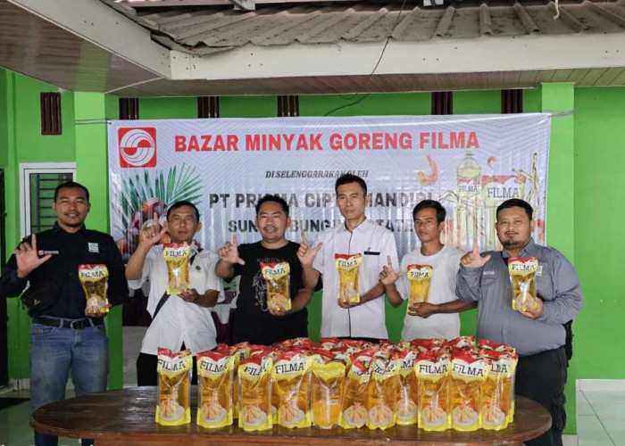 Membantu Banget! 3 Perusahaan Sawit di Lahat Sebar 9.588 Liter Minyak Goreng Murah