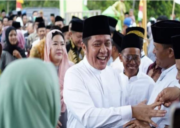 Gubernur Herman Deru dan Bupati Enos Letakan Batu Pertama Pembangunan Masjid Darul Falah 