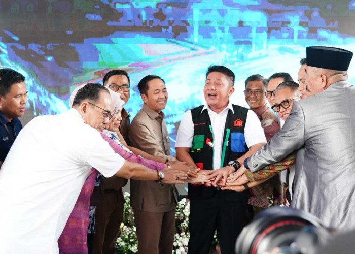 Dukung Gebrak Rutilahu Herman Deru, Pertamina Salurkan Puluhan Tabung Bright Gas untuk Hunian Layak