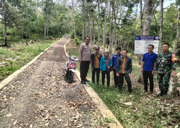 Tim Monev Sambangi Desa Sirah Pulau Kabupaten Lahat, Ini yang Bakal Dilakukan