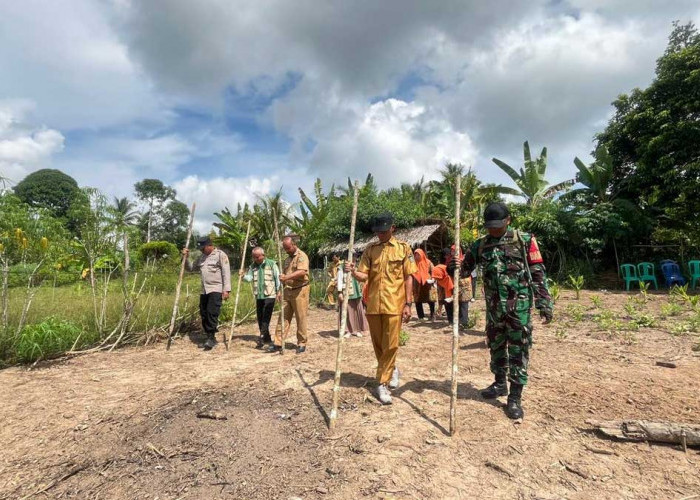 Dukung Pangan Kwartal II, Sinergi Polsek RKT dan Kelompok Tani Prabumulih Hadapi Tantangan Cuaca Ekstrem