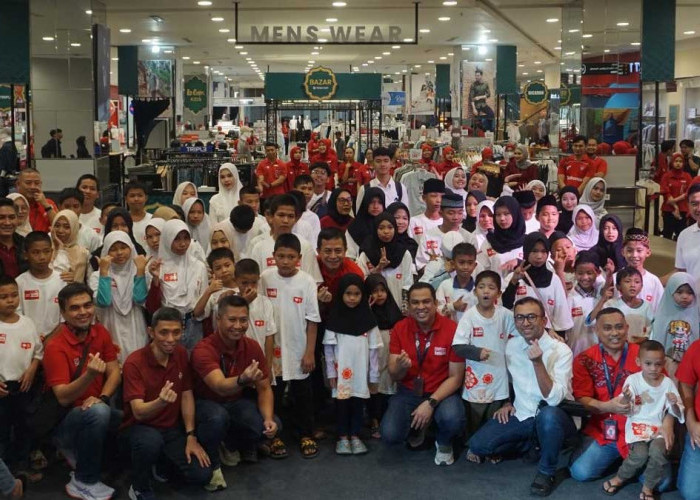 Jalani Ramadan Sepenuh Hati, Telkomsel Ajak Anak-Anak Panti Asuhan Belanja dan Berbagi Keberkahan di Palembang