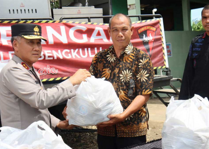 Kapolda Bengkulu Berikan Dukungan Moril, Pantau Langsung Kegiatan Trauma Healing Pasca Gempa 6,3 SR