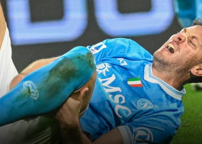 Pemain Napoli Kembali Dihantam Cedera Otot Serius
