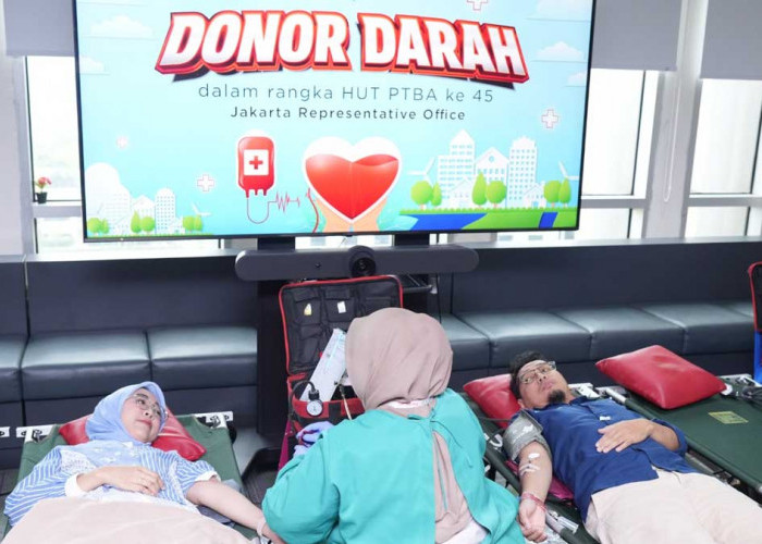 Semarak HUT ke-45, PTBA Salurkan Kepedulian Lewat Donor Darah