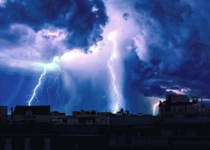 Prakiraan Cuaca Hari Ini: BMKG Peringatkan Hujan Petir di Sumsel, 2 Daerah Ini Harus Waspada!