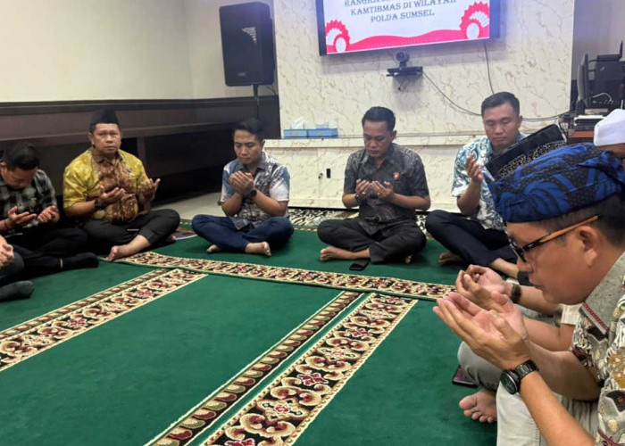 Sentuhan Humanis Intelkam Polda Sumsel: Ajak Anak Yatim Doa Bersama Demi Kamtibmas
