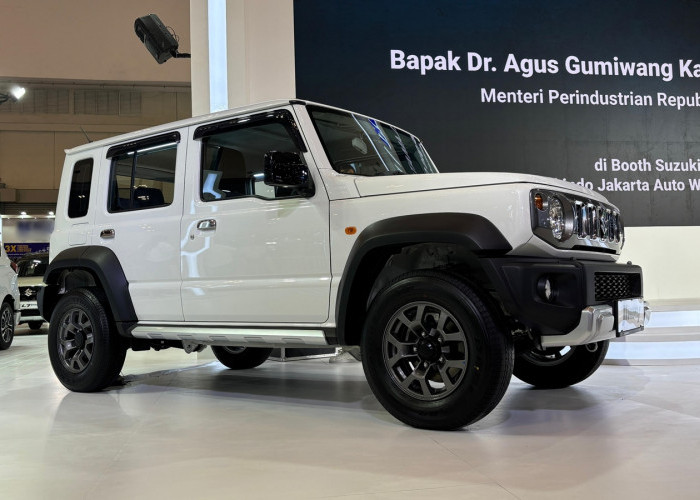 Suzuki Jimny 5-Door White Rhino Edition Hadir di GJAW 2024, Harga OTR Mulai Rp400 Jutaan