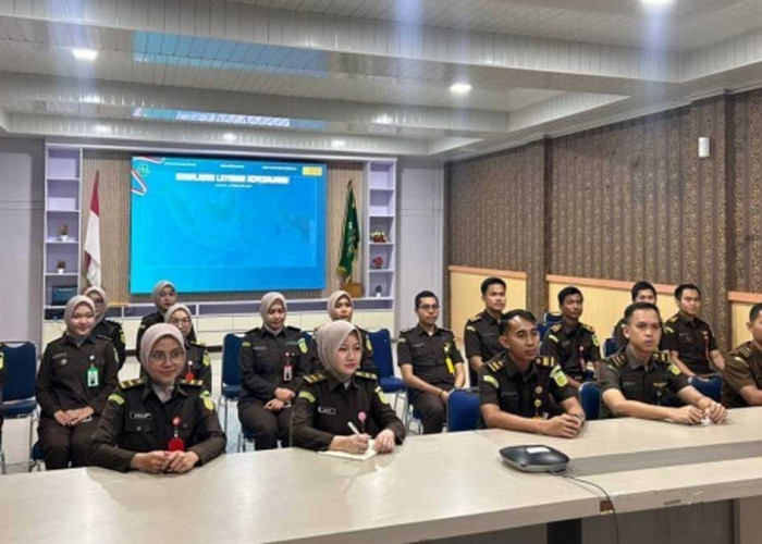 Siswa Wajib Tahu: Kejari Pagar Alam Jelaskan Konsekuensi Hukum di Balik Layar Media Sosial