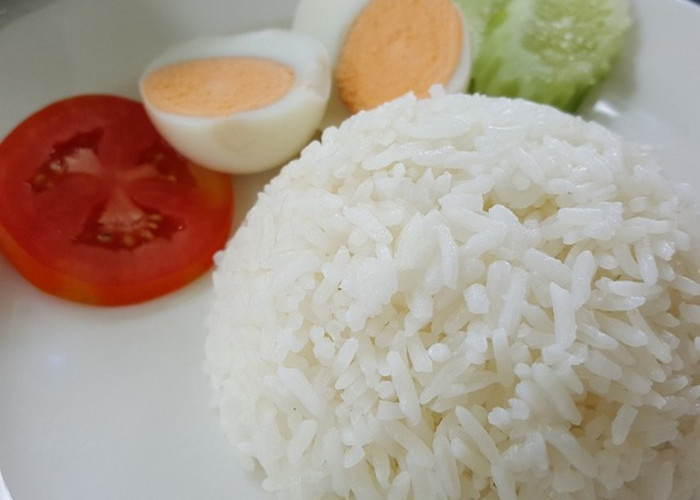 BAHAYA! 5 Kelompok Orang Ini Dilarang Makan Nasi, Begini Ciri-Cirinya