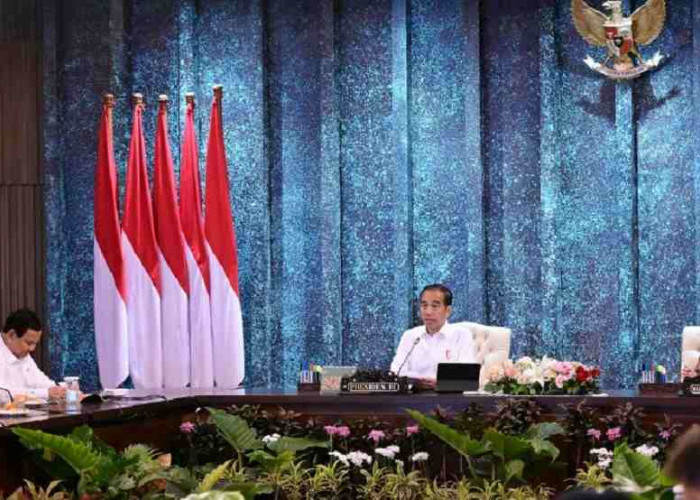 Perdana Dilakukan di IKN, Presiden Jokowi Gelar Sidang Kabinet Paripurna Bersama Para Menteri