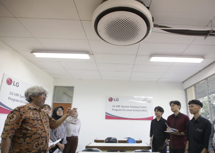 LG Loves School Dukung Peningkatan Kualitas Ruang Belajar Politeknik Negeri Bandung
