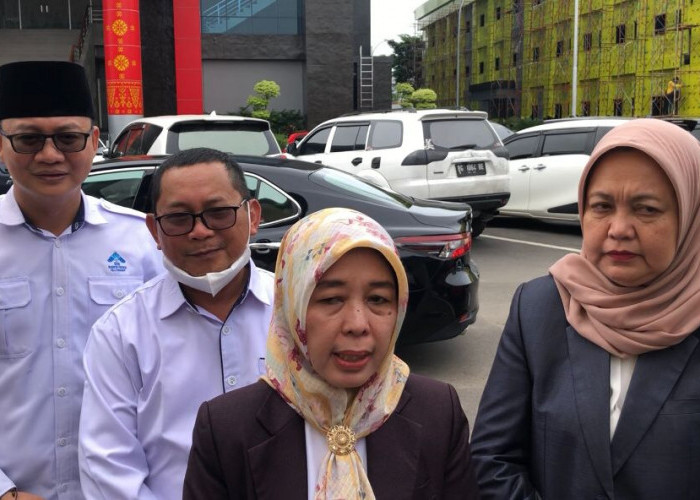 Rektor UIN Radeh Fatah Palembang Mendampi Mahasiwa Jalani Pemeriksaan di Polda Sumsel, Kasus Penganiayaan Arya