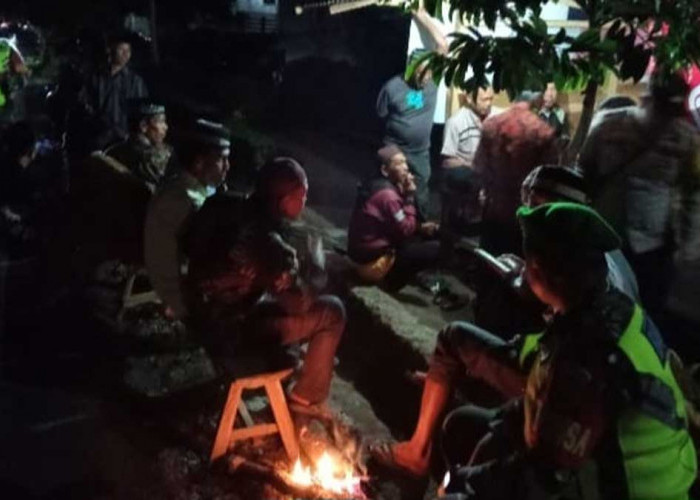 Sasar Jalinsum, Babinsa Koramil Kikim Cek Intensif Pos Satkamling Desa Bunga Mas