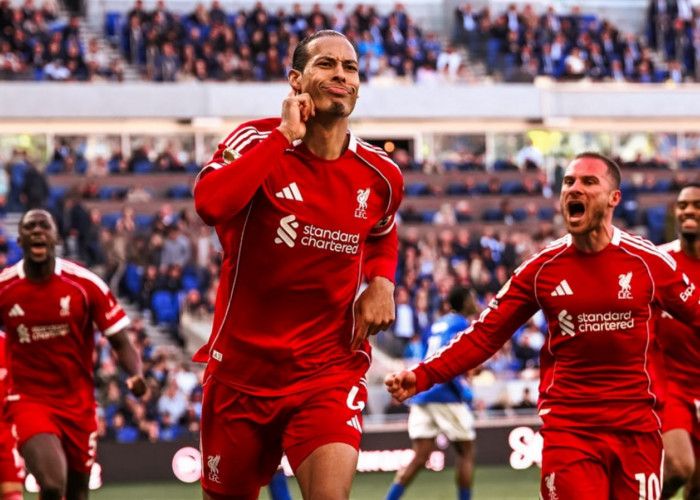 Everton 1-2 Liverpool: Van Dijk Cetak Gol Penentu Kemenangan Derbi Merseyside