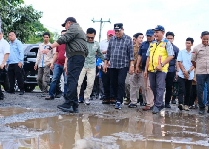 Jalan Negara Rusak Parah, BBPJN Sumsel Lakukan Penanganan Sementara Pakai Batu Agregat