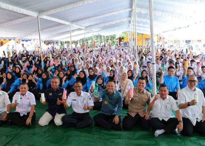 Satuko Goes to School, Pj Wali Kota Palembang Ajak Siswa Cintai Lingkungan dari Sampah Plastik