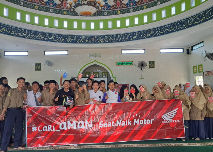 Puluhan Siswa SMA Muhammadiyah 8 Palembang Dibekali Edukasi Safety Riding 
