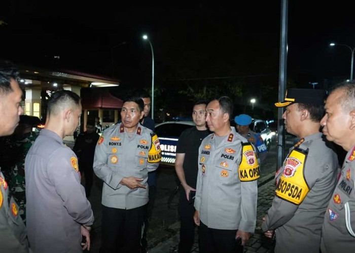 Siaga 24 Jam! Layanan 110 Polda Sumsel Kawal Masyarakat Rayakan Idul Fitri 1447 H Tanpa Biaya