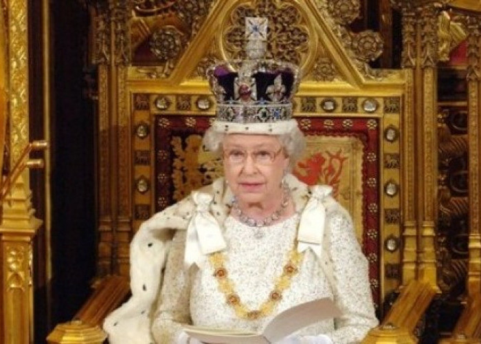 Ratu Elizabeth II dan Pangeran Philip Bersatu dalam Keabadian