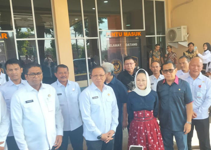 Kunjungan Kerja Komisi XIII DPR RI, UKK Imigrasi Lubuk Linggau Kini Layani Paspor Secara Mandiri