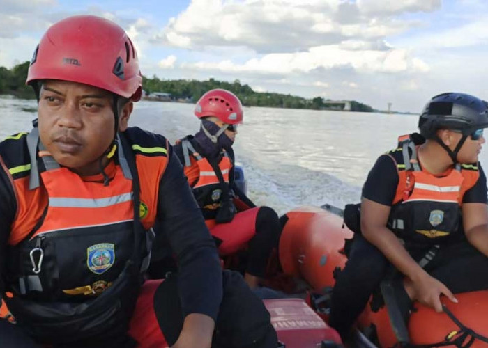 Geteknya Kecelakaan, Nelayan Tenggelam di Sungai Musi, Ini Respon Cepat Basarnas Palembang 