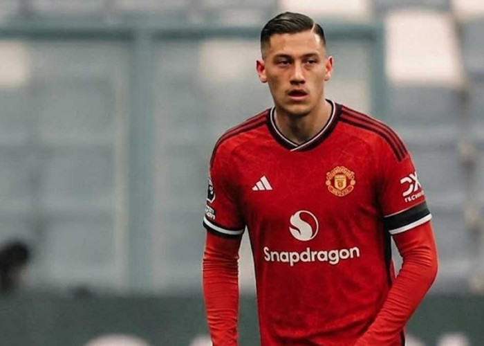 Geger! Jay Idzes Dirumorkan Dilirik Manchester United, Ini Faktanya